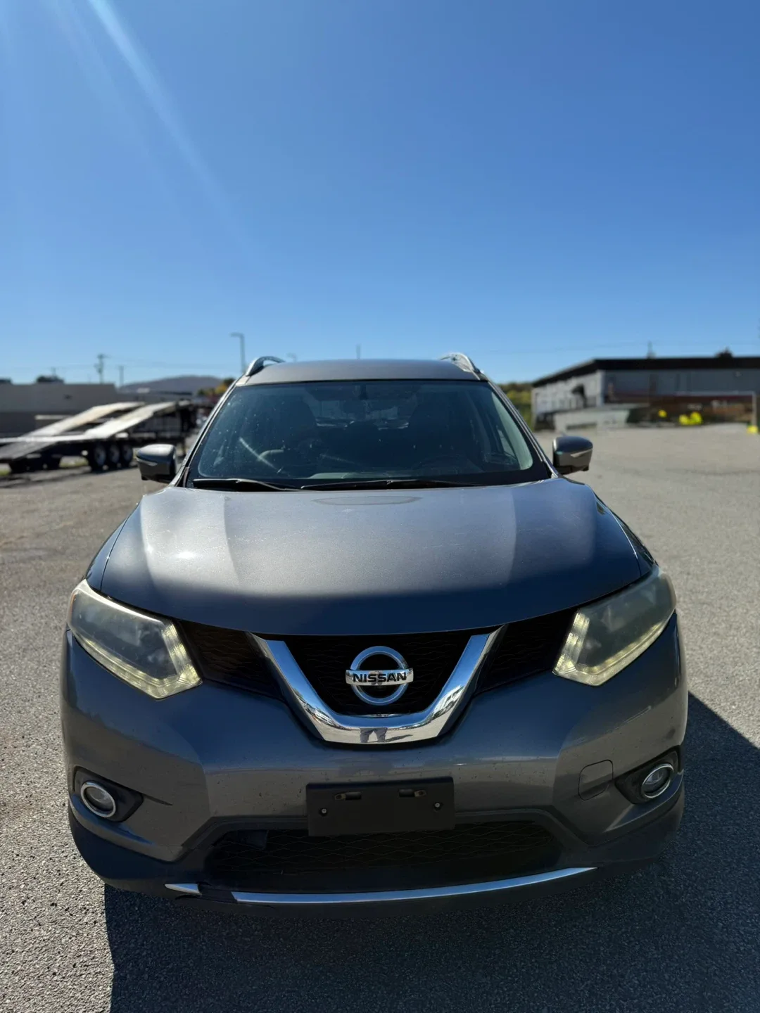 Nissan Rogue SUV - Gray