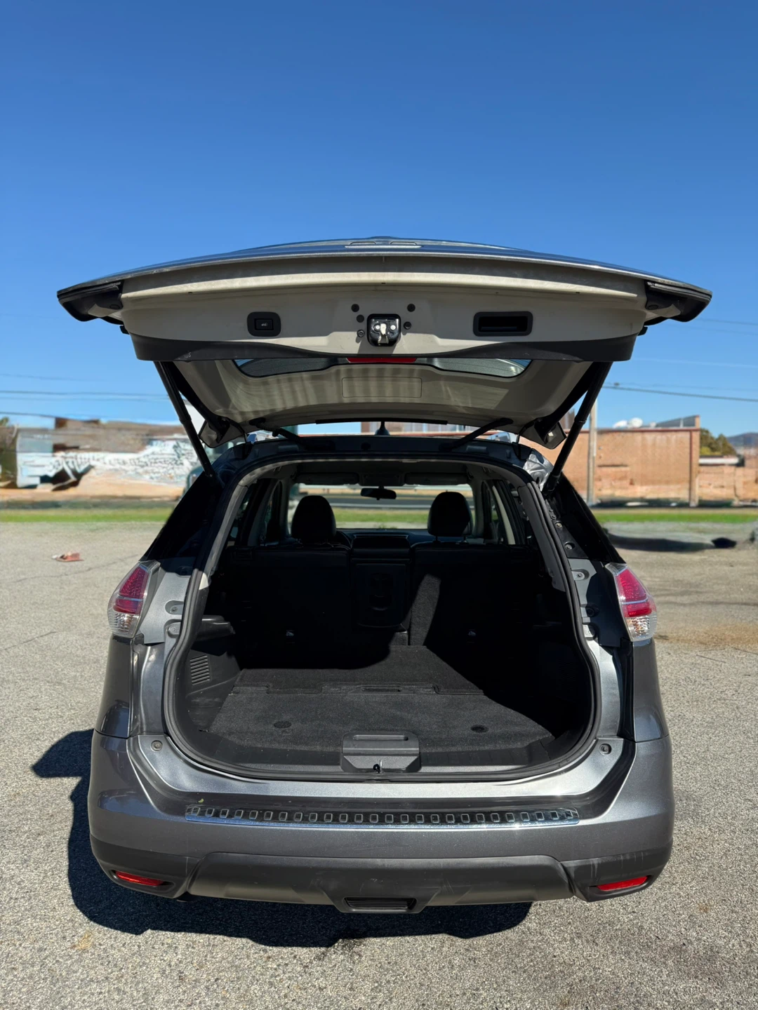 Nissan Rogue SUV - Gray - photo 5