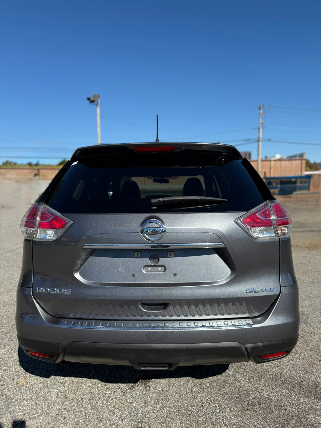 Nissan Rogue SUV - Gray - photo 3