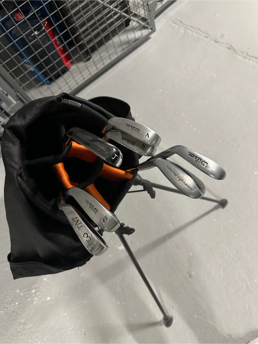Golf Clubs + Bag, Balls, Tees - Perfect Beginner Golf Set - photo 3