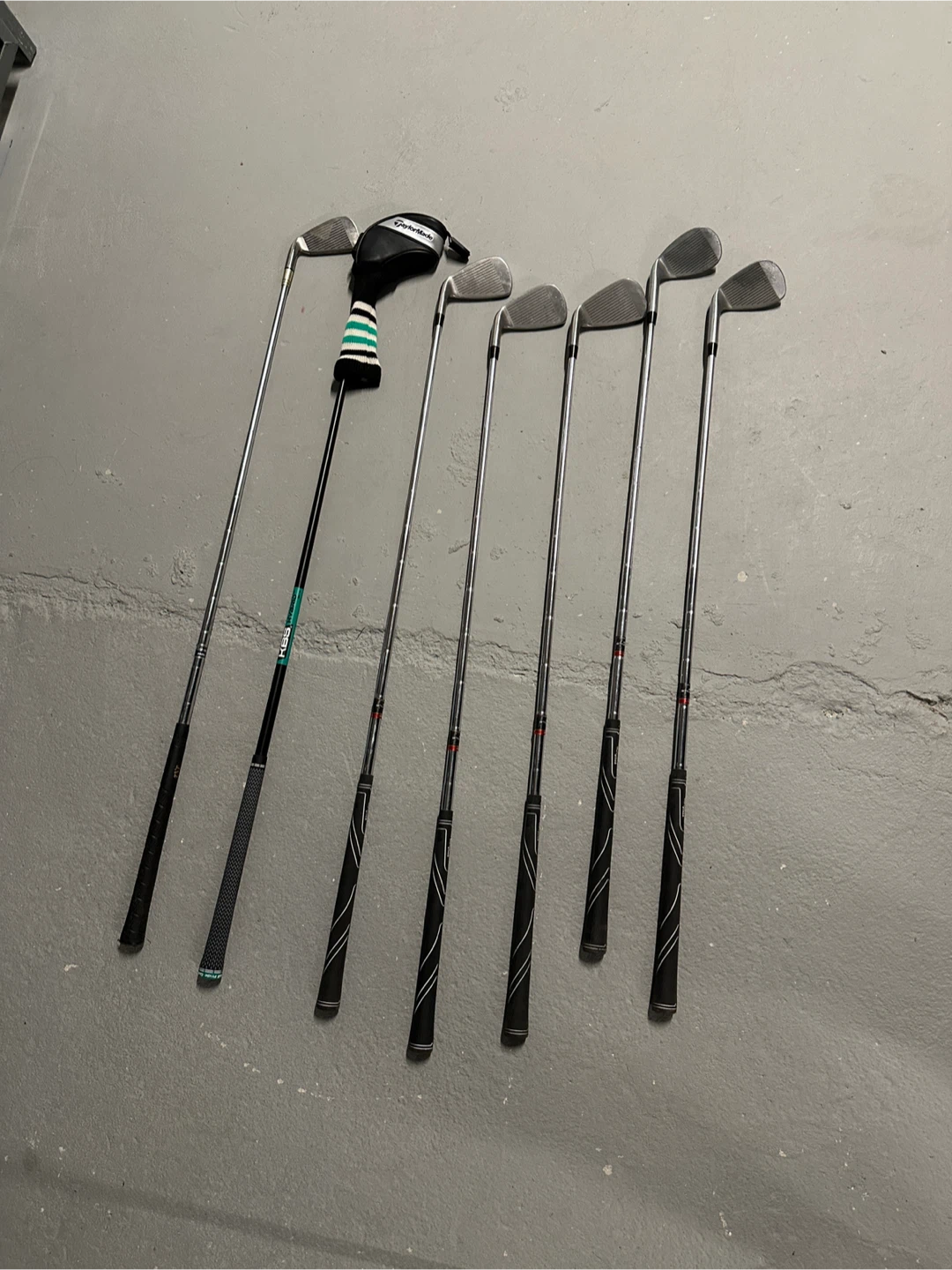 Golf Clubs + Bag, Balls, Tees - Perfect Beginner Golf Set - photo 5