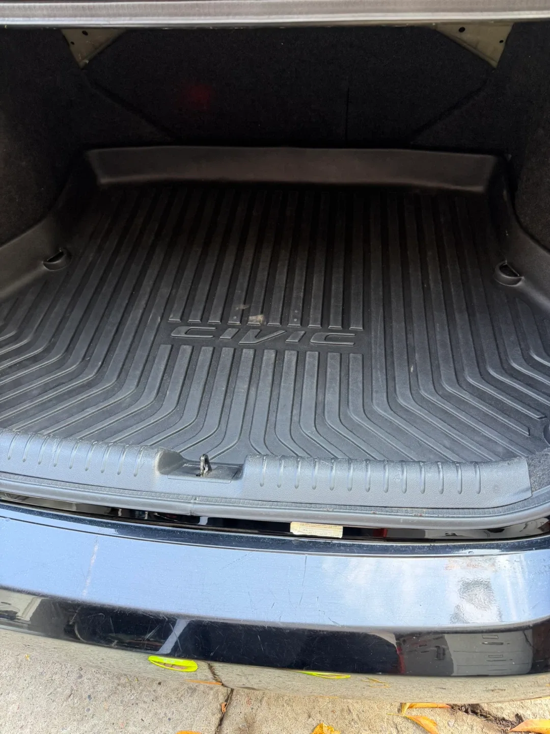 Honda Civic Touring - Black Sedan image indicator(9)