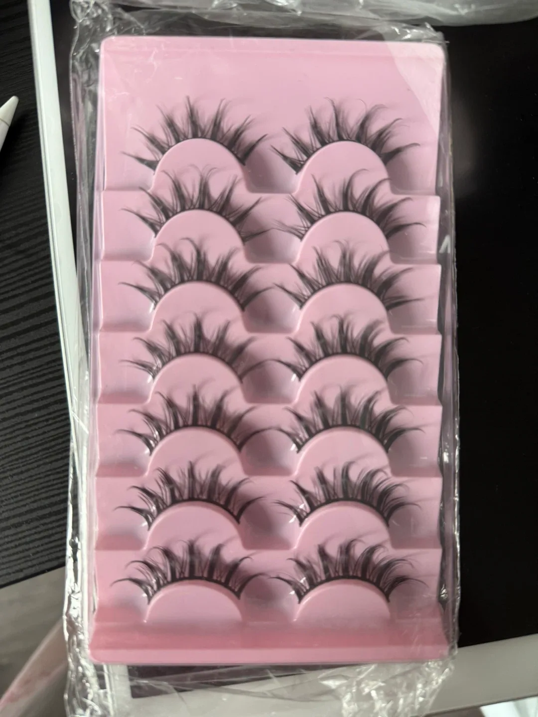False Eyelashes - New in Package image indicator(2)