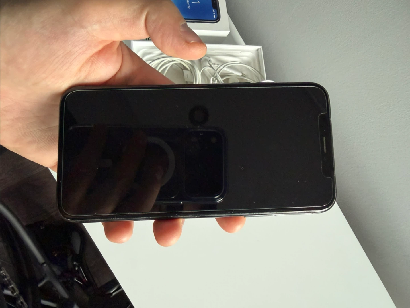 iPhone X 256GB in Space Gray - photo 2