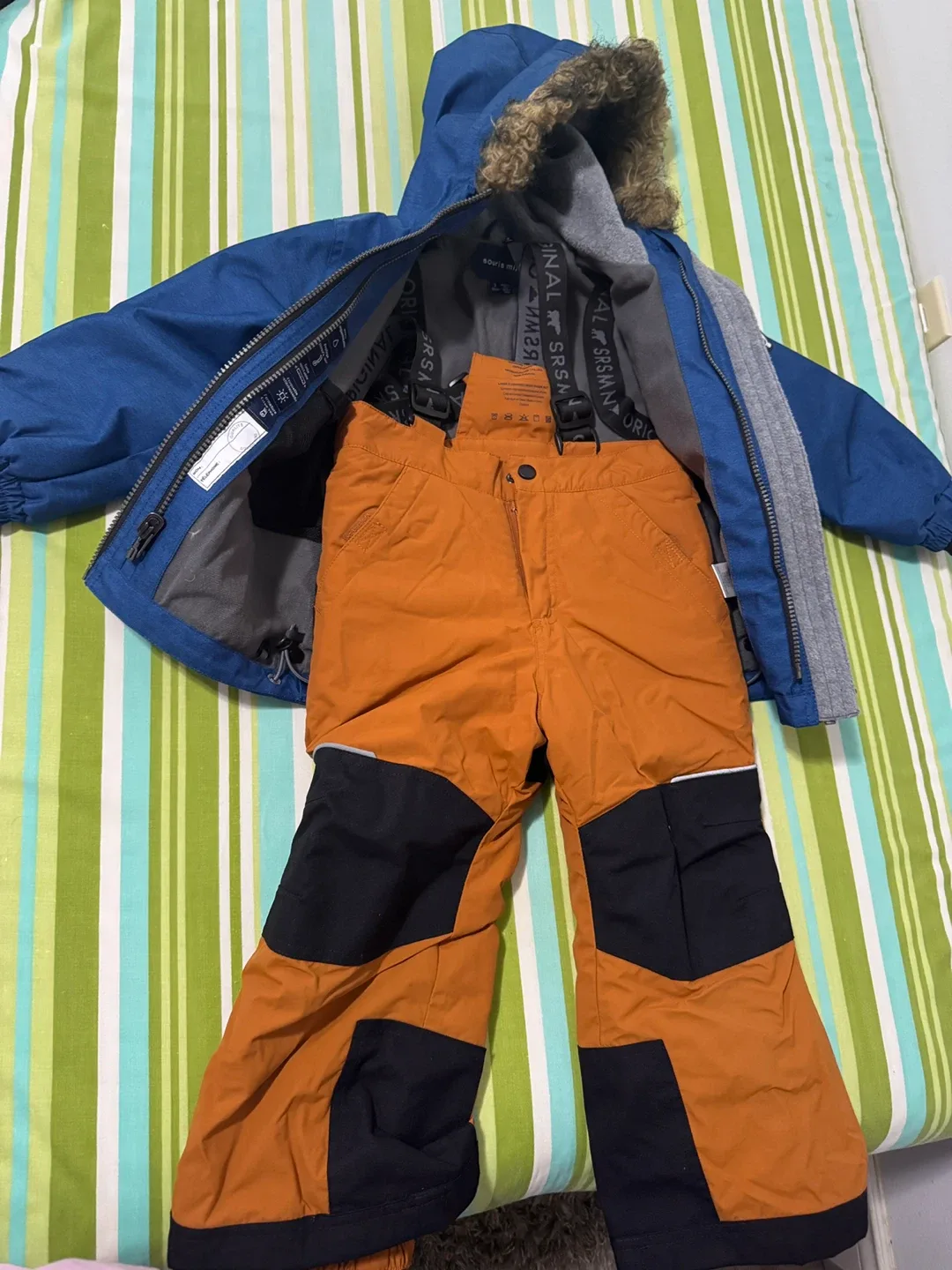 Souris Mini Snowsuit - Size 3 image indicator(3)