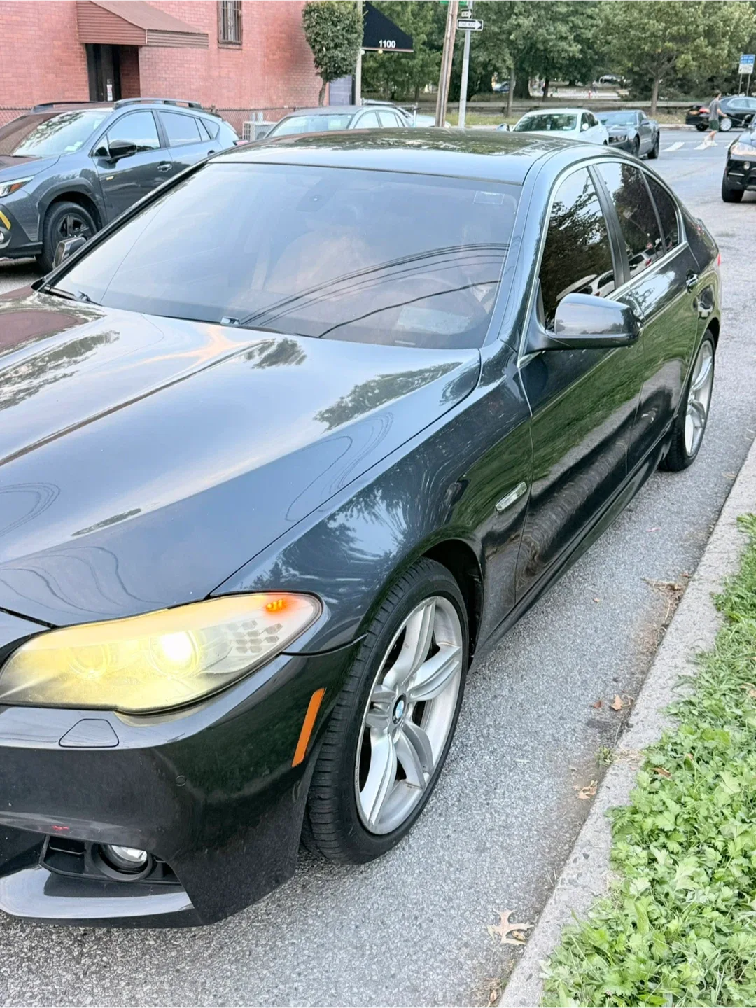 BMW 535i Xdrive Sedan image indicator(4)