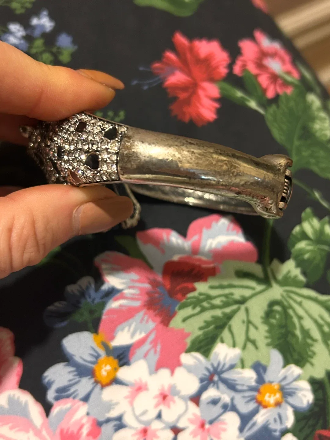 YUHONG Leopard Bangle Bracelet image indicator(4)