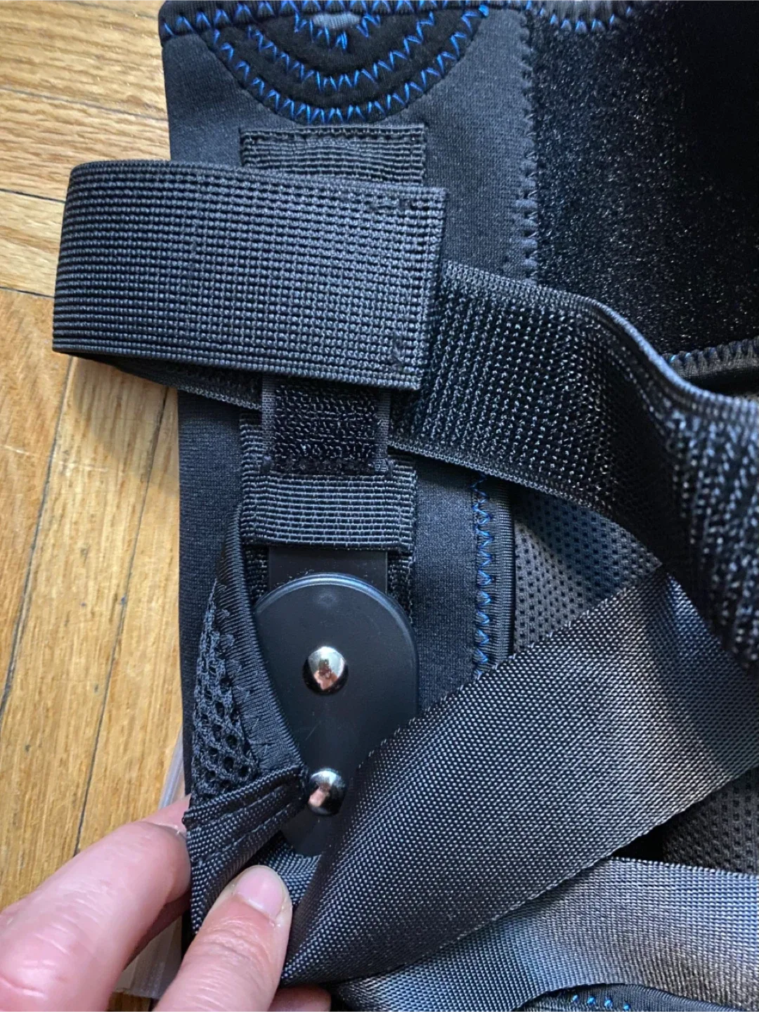 Ayton Knee Brace - XL image indicator(4)