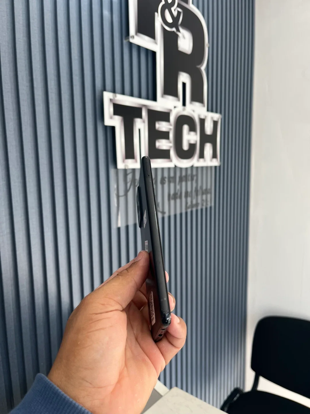 Samsung Galaxy A23 5G UW - Great Condition! image indicator(5)