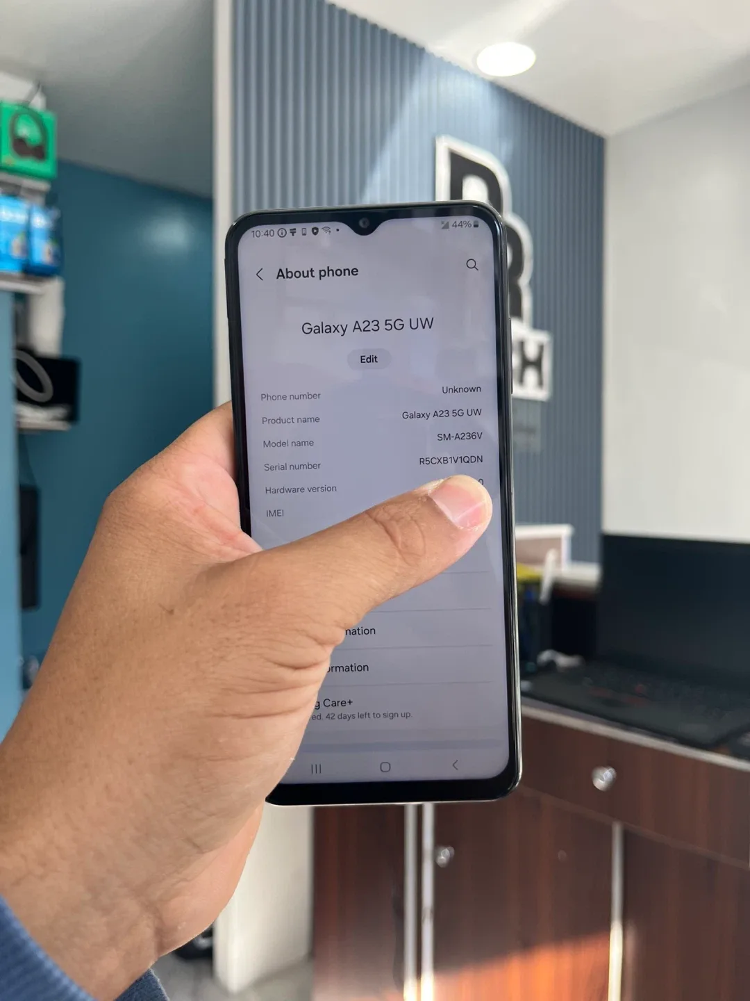 Samsung Galaxy A23 5G UW - Great Condition! image indicator(2)