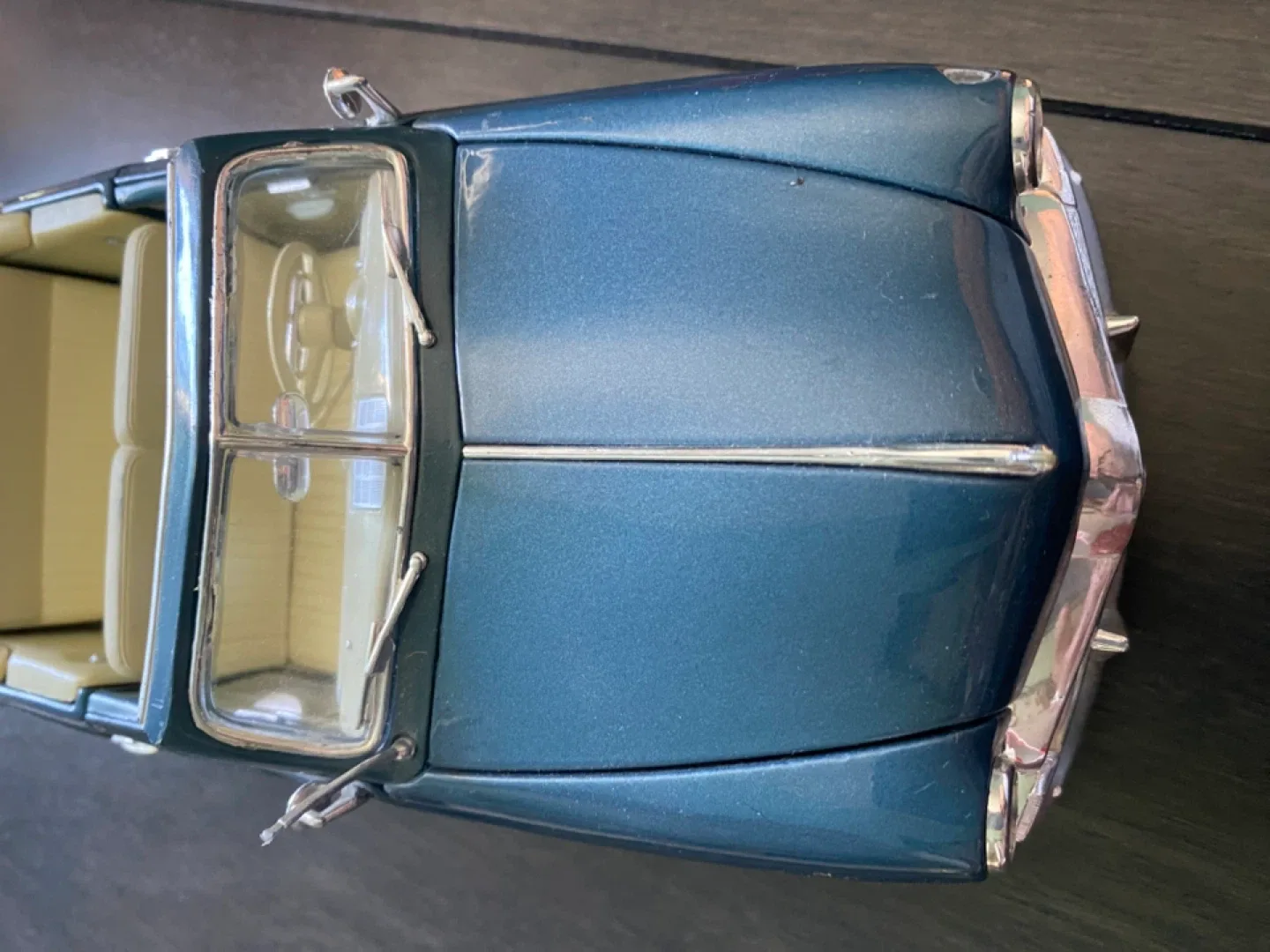 Ford 1949 Convertible Diecast Model Car image indicator(2)