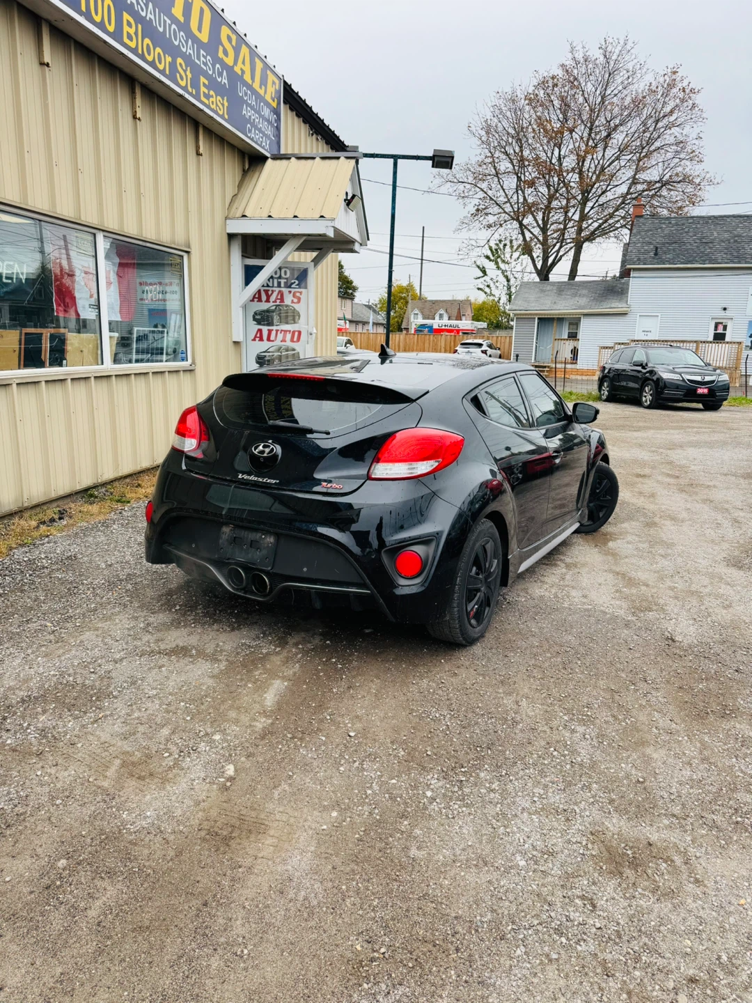 Black Hyundai Veloster Turbo - photo 4