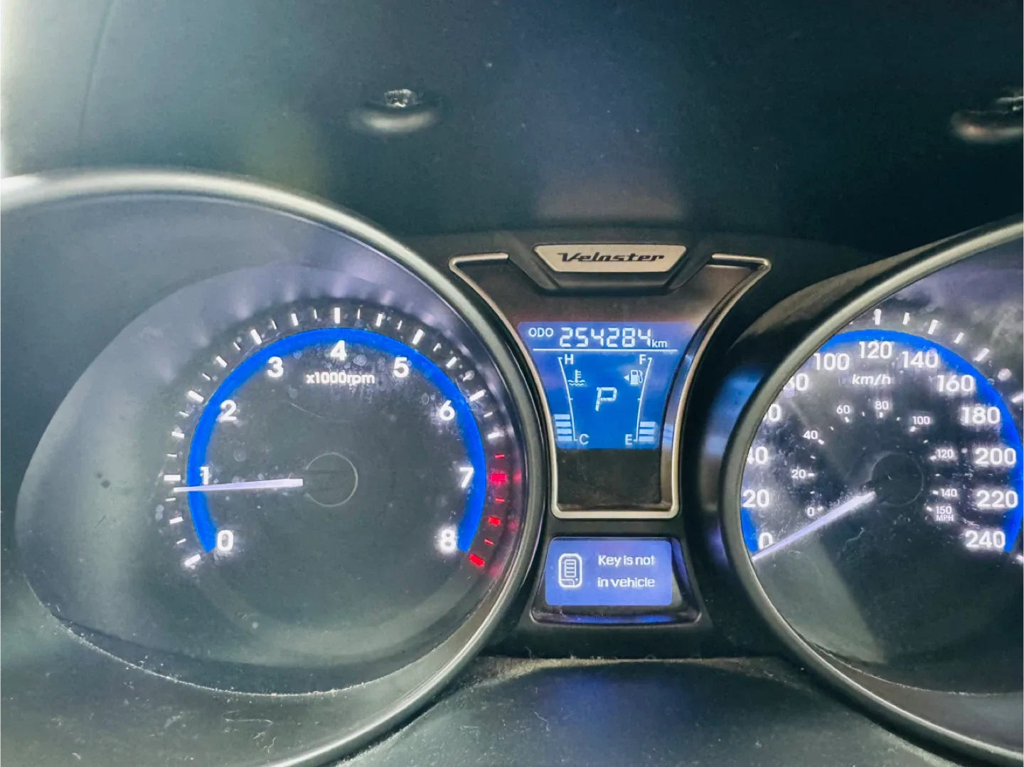 Black Hyundai Veloster Turbo image indicator(10)