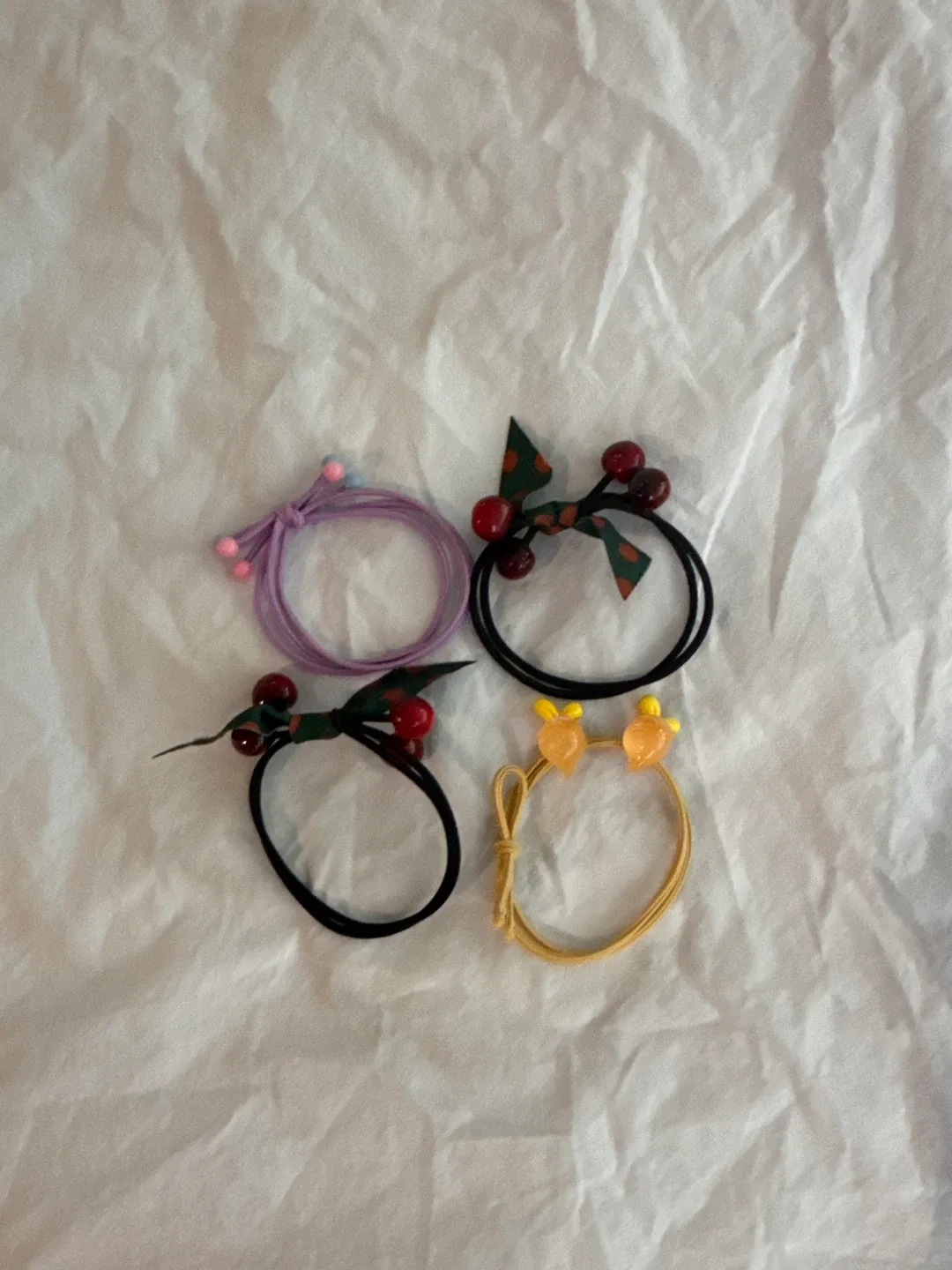 🥕4 cute hair ties thumbnail