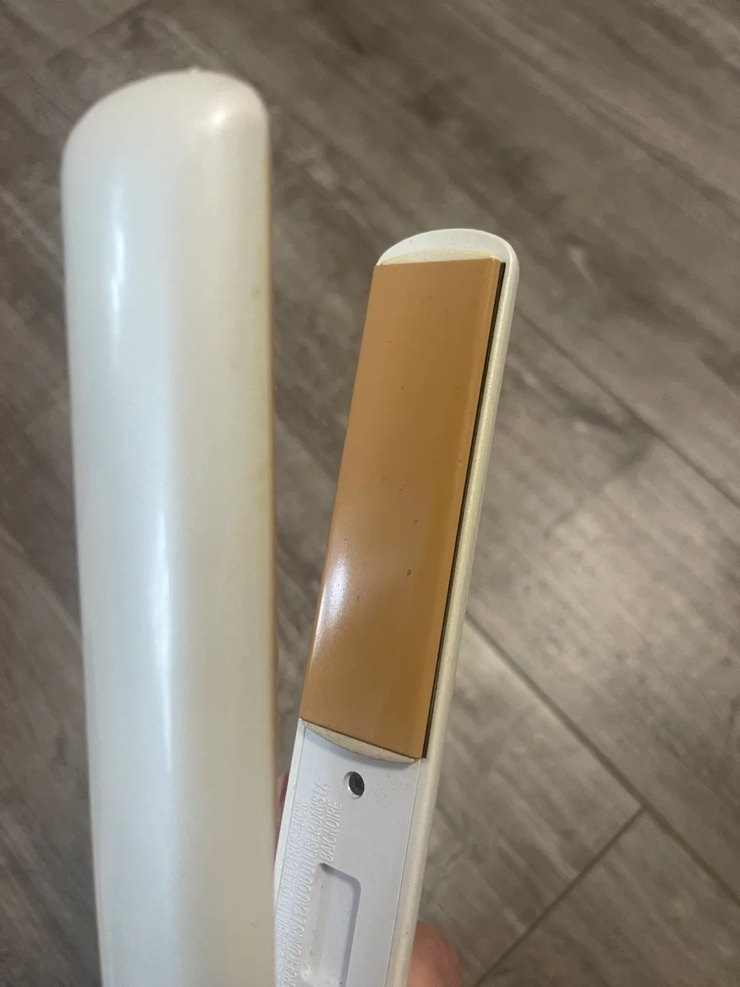 CHI White Flat Iron with Rhinestones image indicator(6)