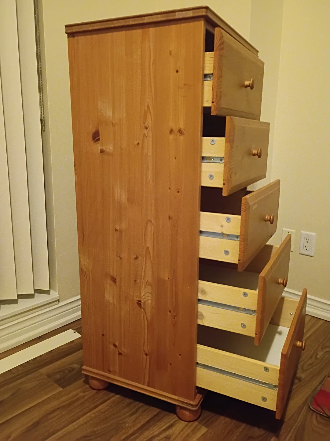 Wooden 5-Drawer Dresser - photo 2