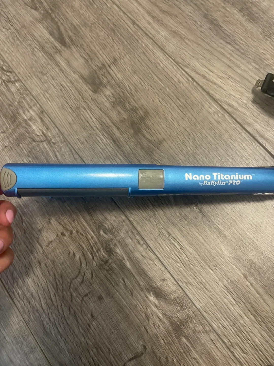 BabylissPRO Nano Titanium Straightening Iron image indicator(3)