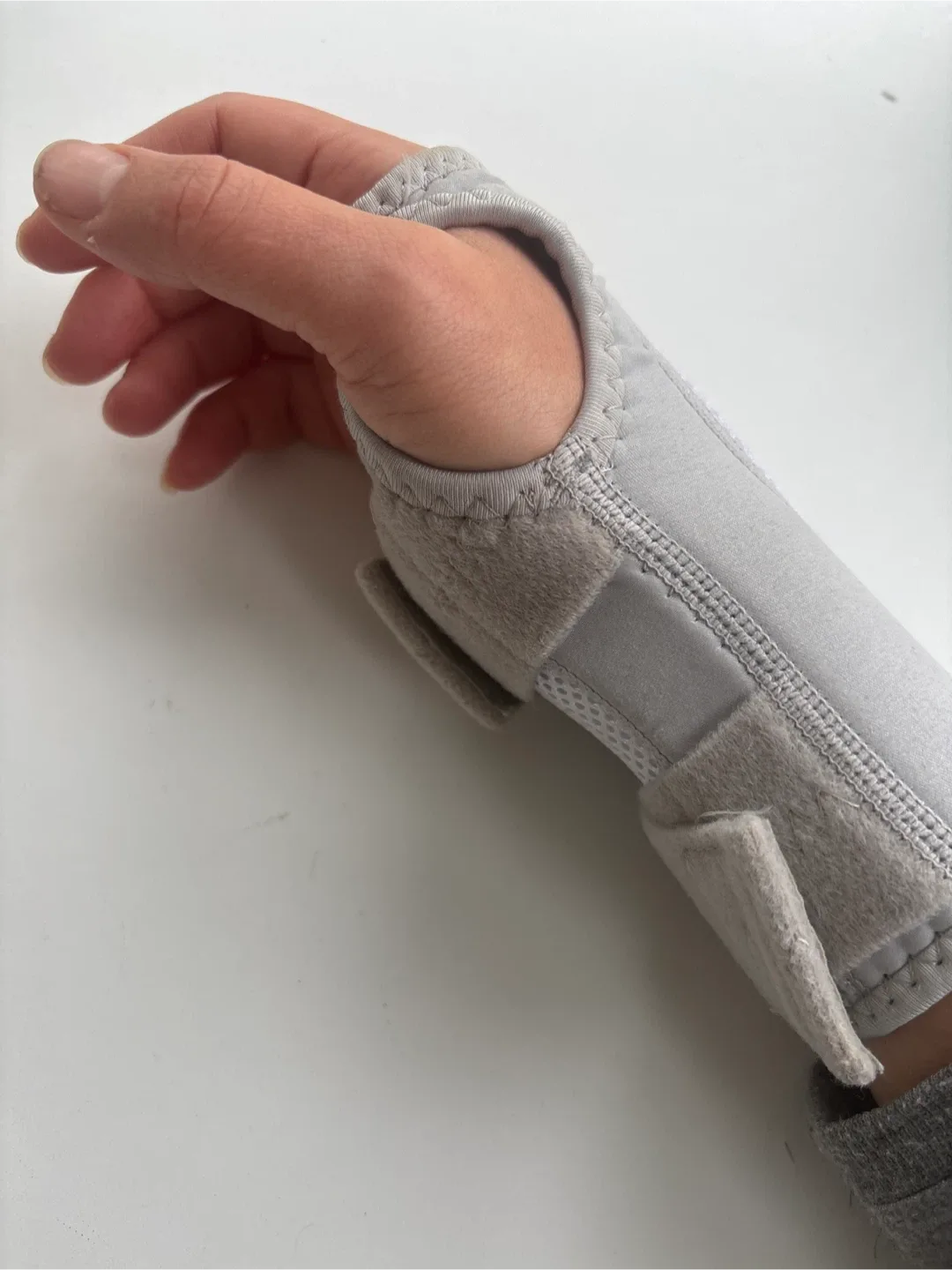 Wrist Brace Support, Grey thumbnail