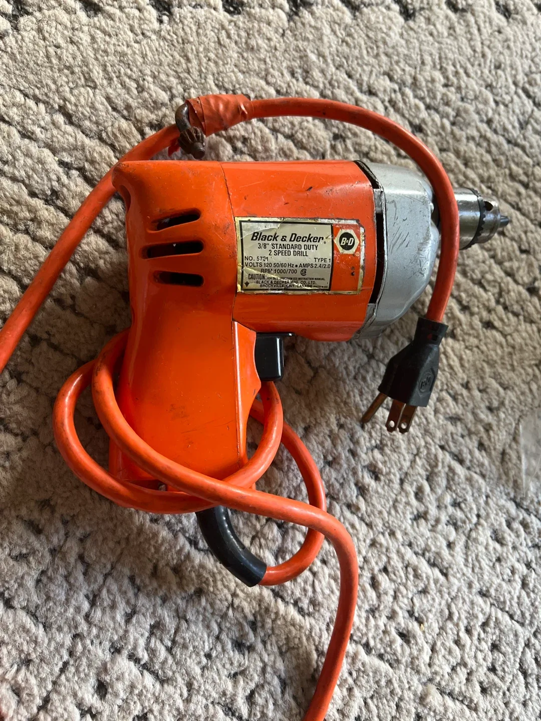 Black & Decker 3/8" Standard Duty Drill image indicator(2)