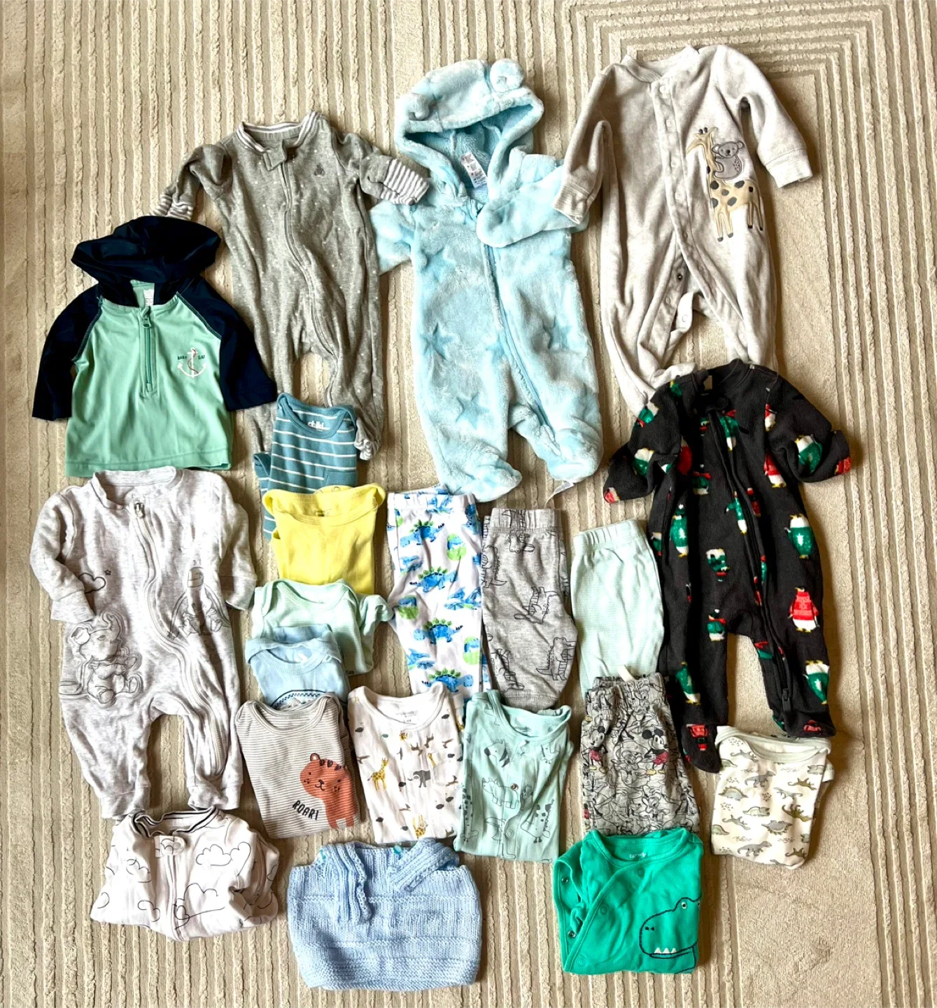 Baby Clothes Bundle (0-3 Months) image indicator(6)
