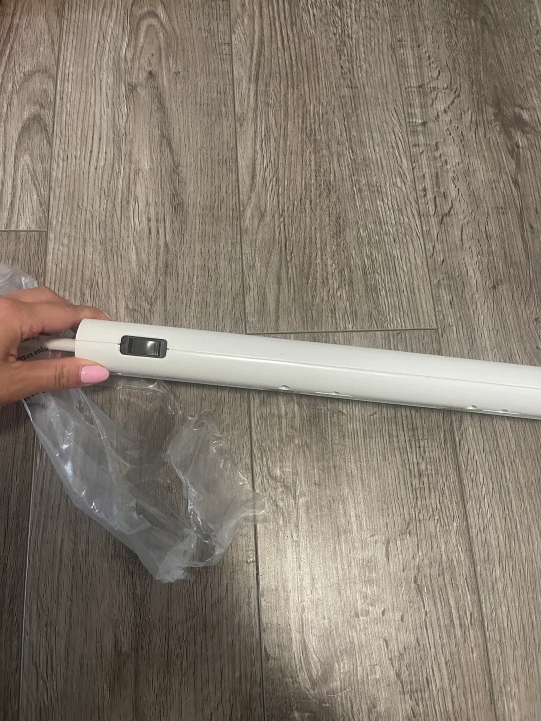 Noma Power Bar Surge Protector - White image indicator(4)