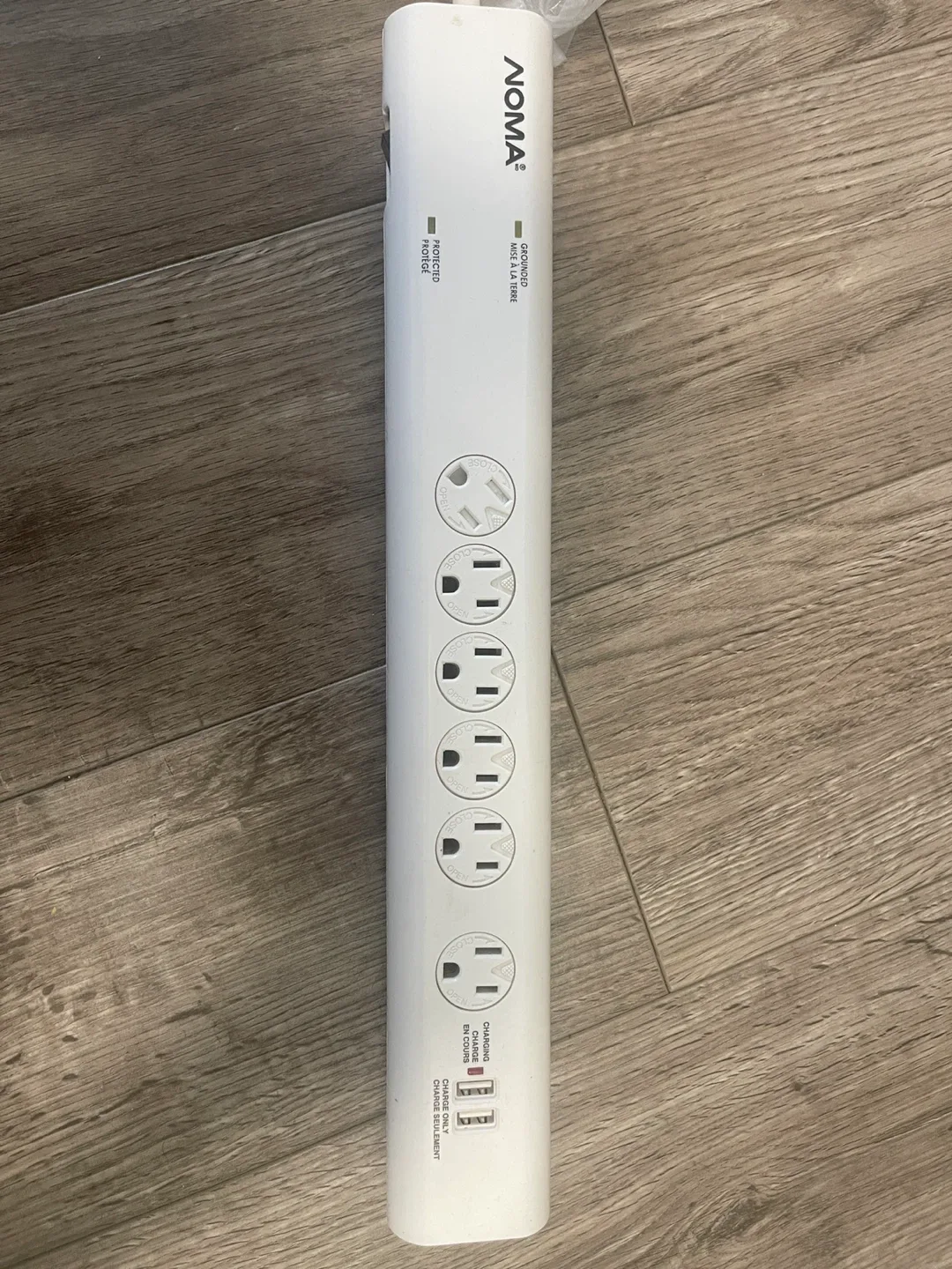 Noma Power Bar Surge Protector - White thumbnail