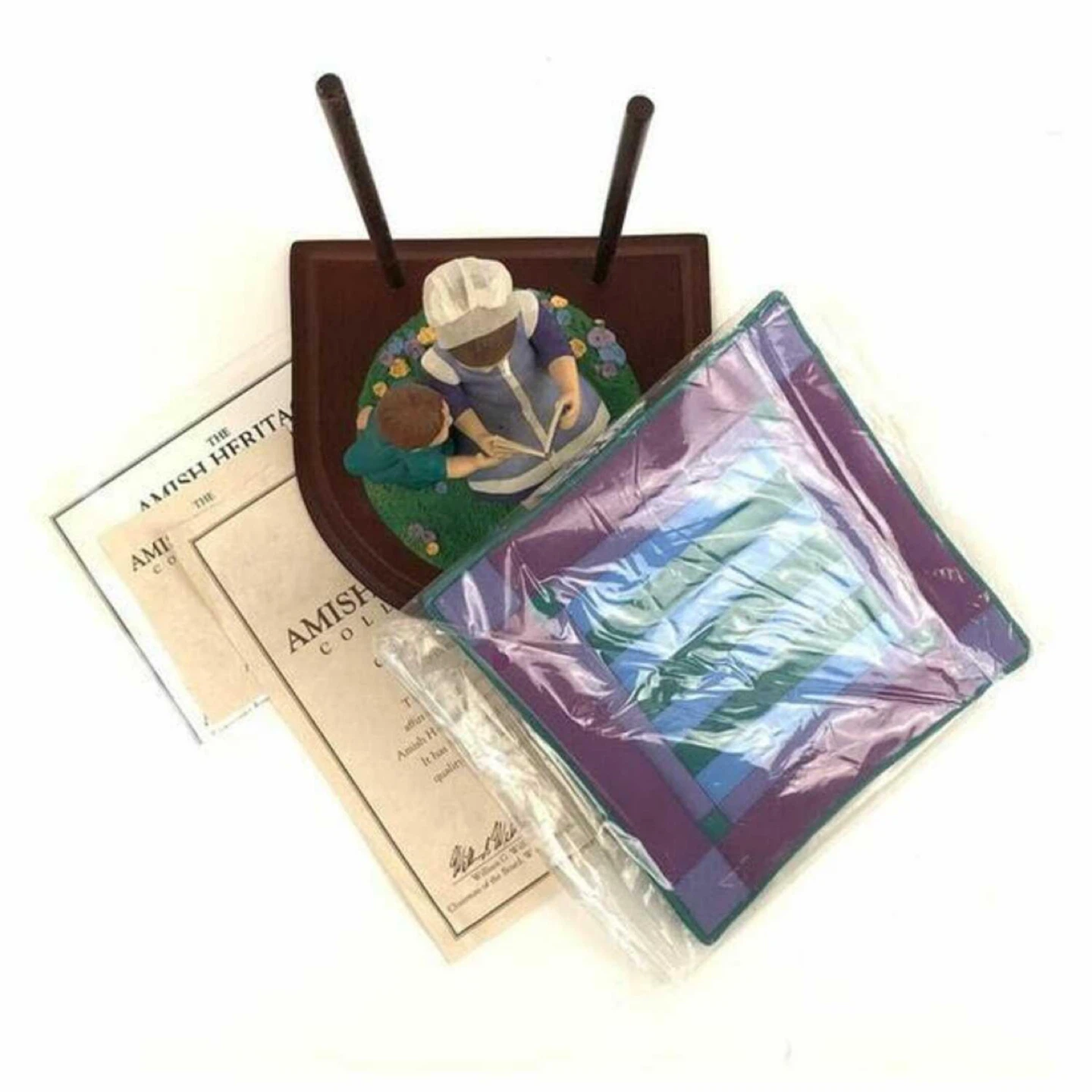 BNIB Amish Heritage with COA: Sarah and Maggie Figurine - photo 2