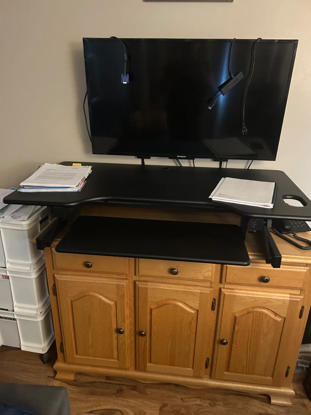 Rocelco EADR Adjustable Standing Desk Riser - Black image indicator(3)