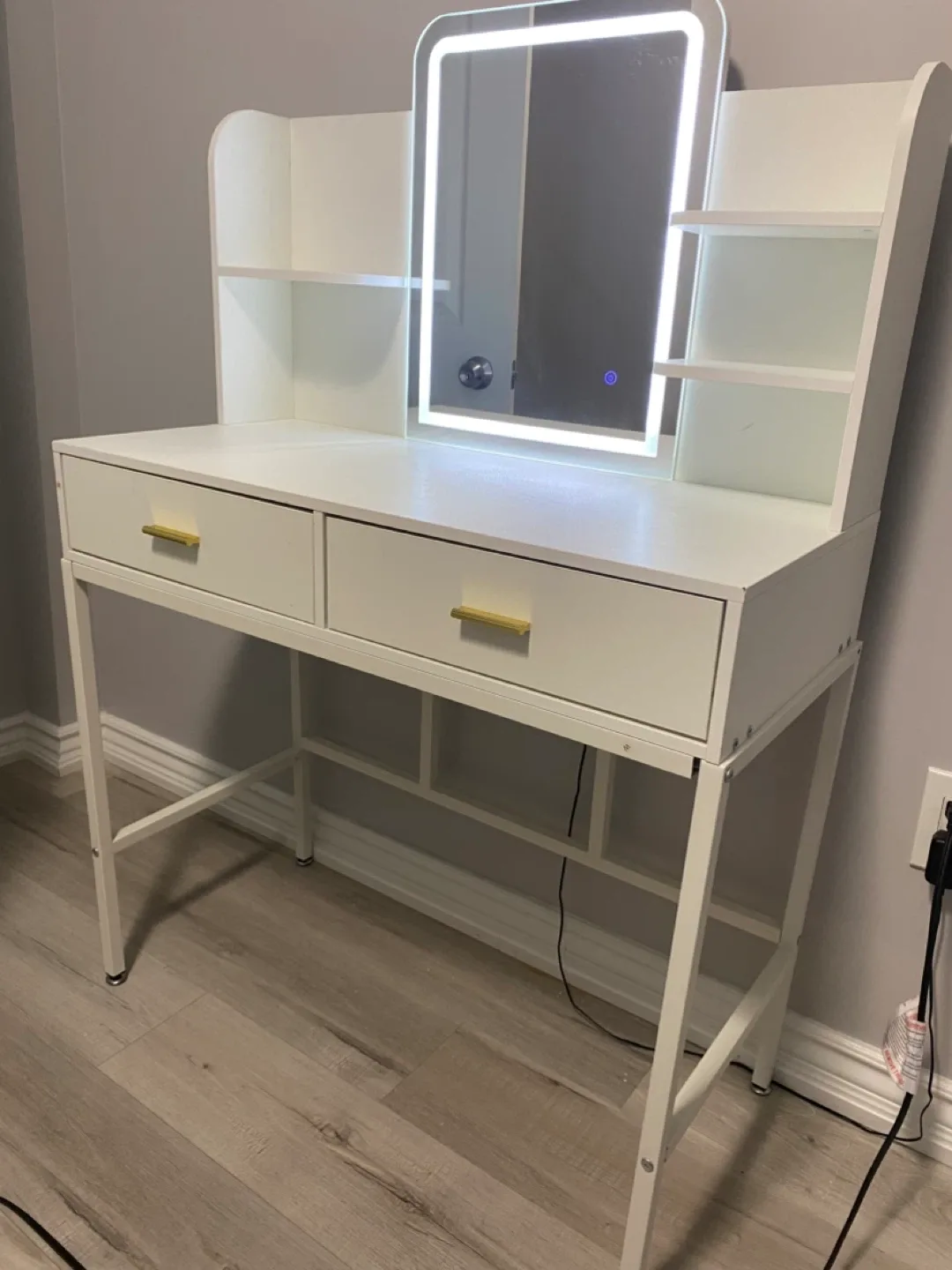 White Vanity Table with LED Mirror 🥕 thumbnail