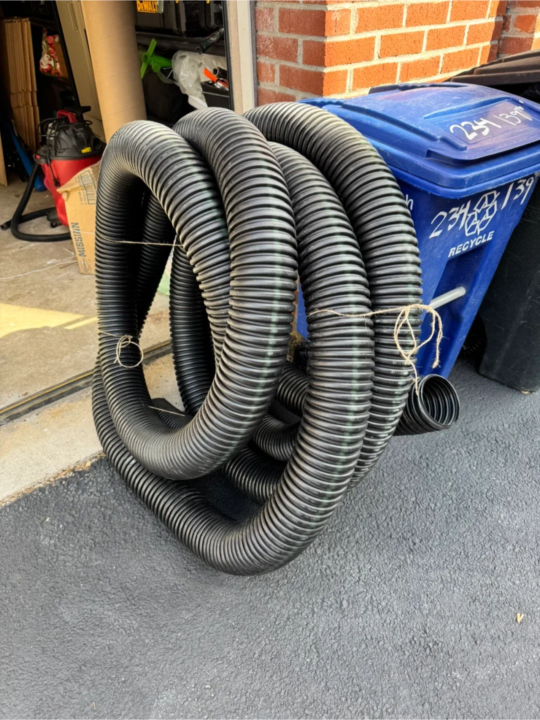 40’ of ADS 4" I.D. Corrugated Pipe image indicator(2)