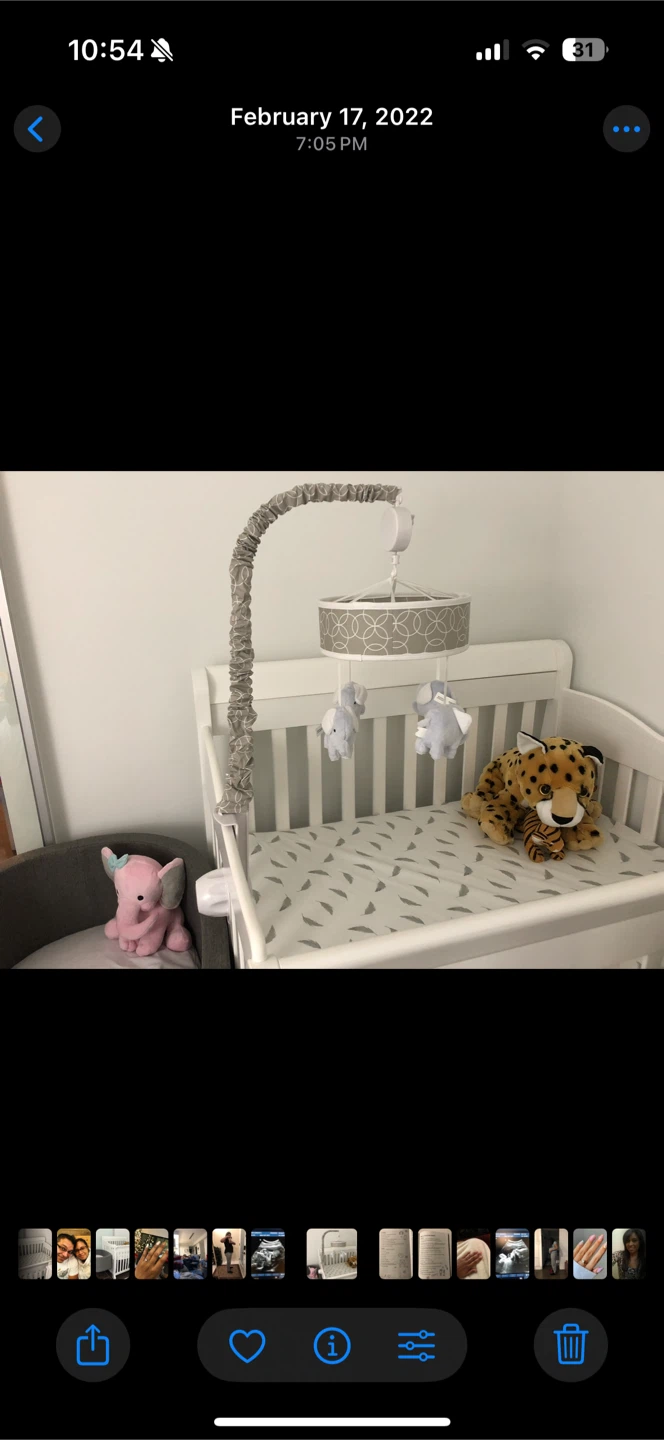 White Baby Crib - photo 2