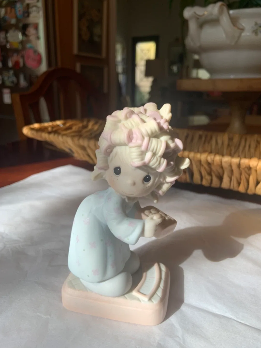 Precious Moments "The Spirit is Willing" Figurine image indicator(8)