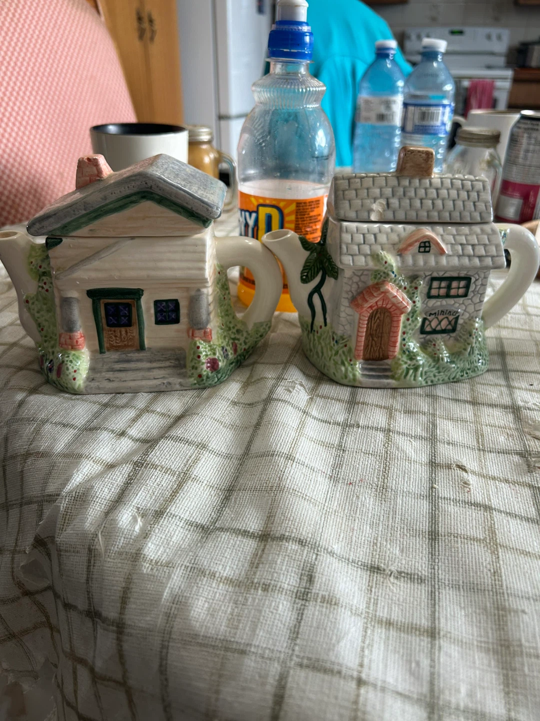 Teapot Cottage Style