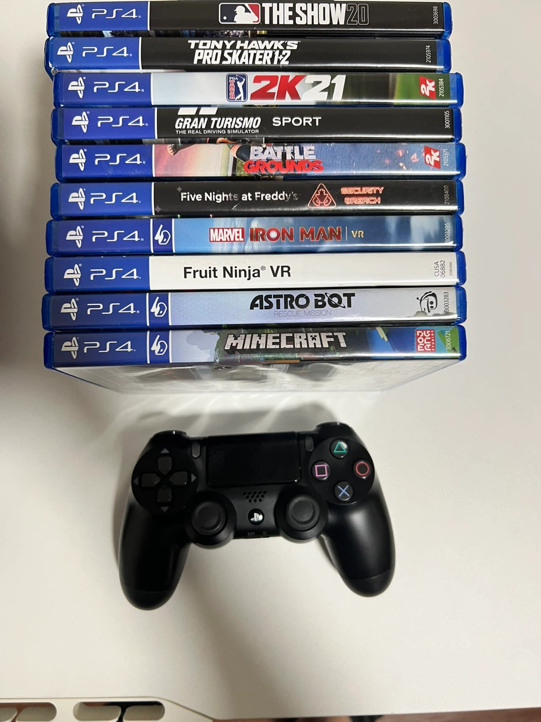 PlayStation 4 with 10 Games and Controller - photo 3