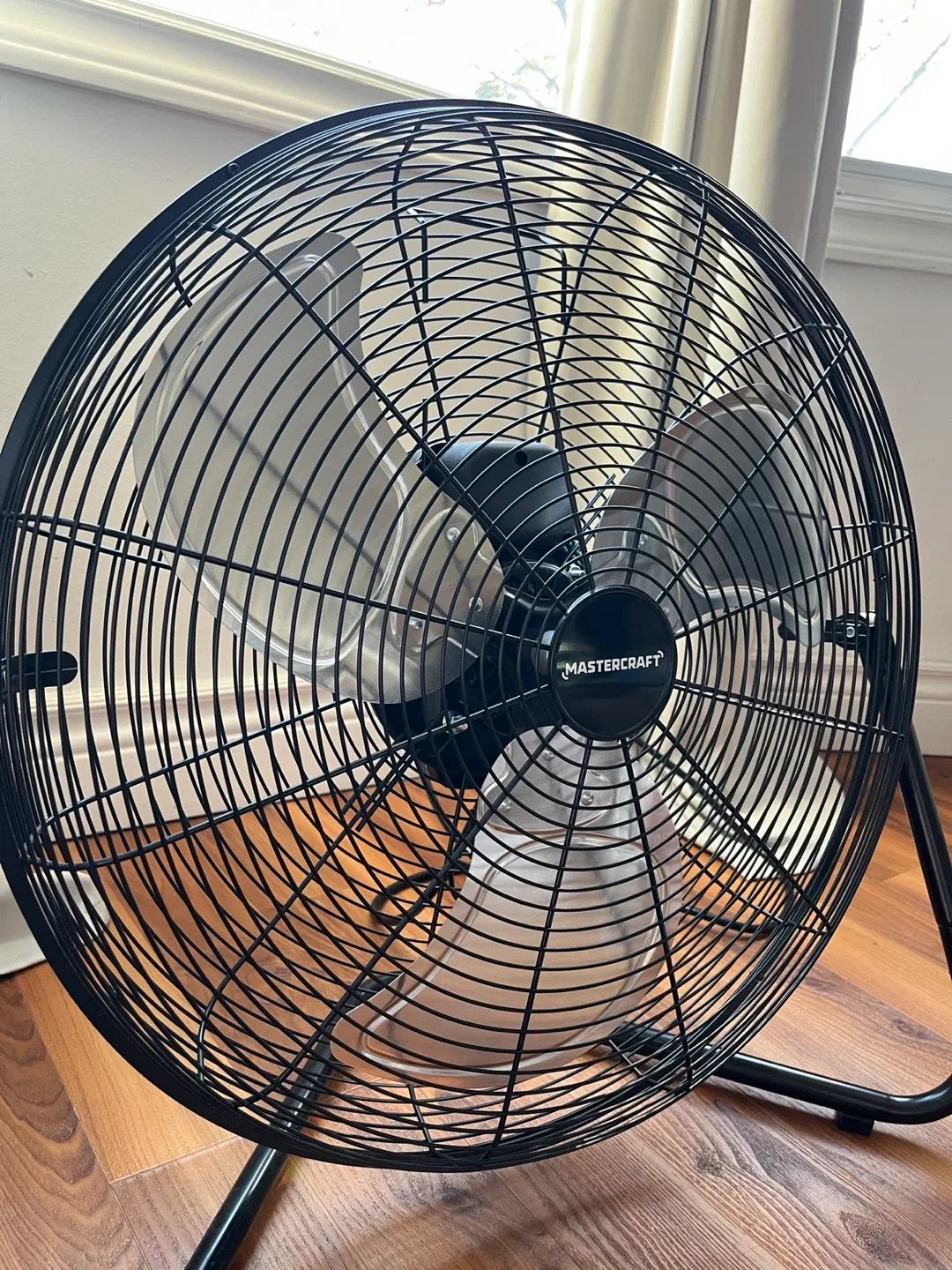 Floor Fan - Mastercraft 20”. image indicator(2)