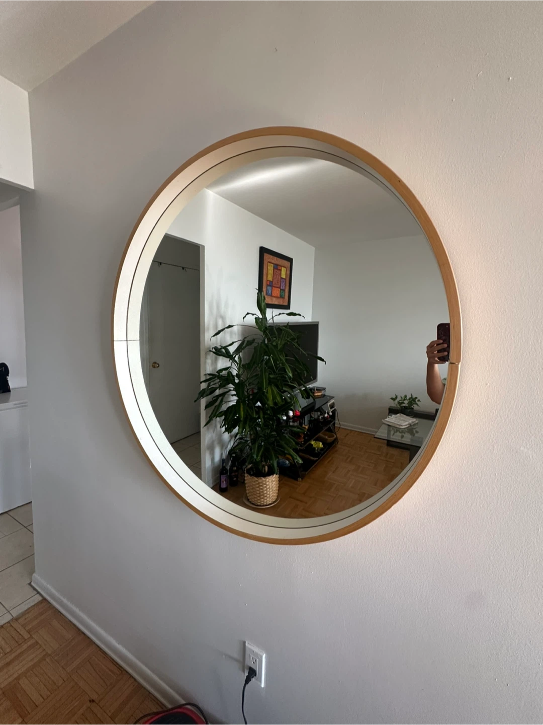 Round Wall Mirror with Wood Frame