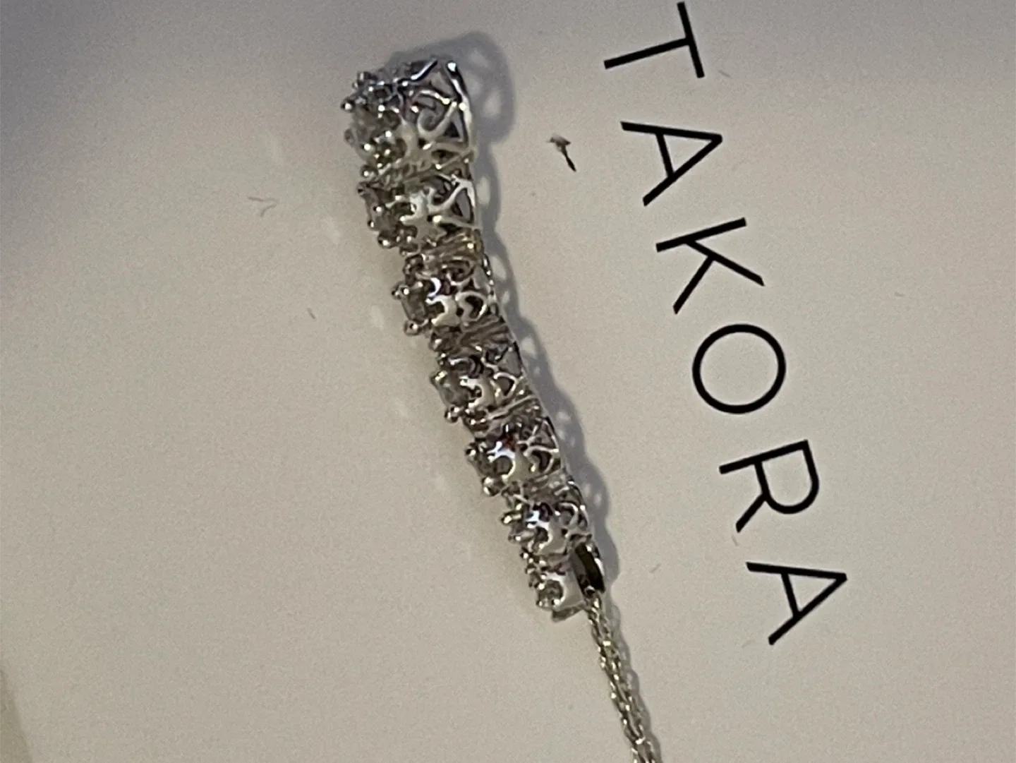 Practically New : 10kt JBWR white gold Diamond .50ctw  Journey image indicator(10)