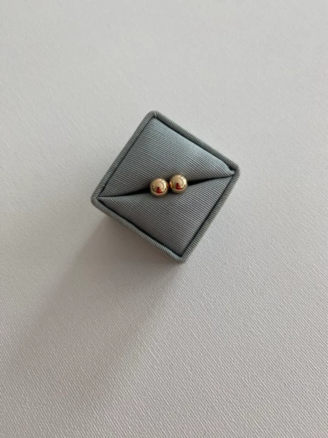 14k YellowGild Elegant Balls Stud Earrings (lightweight) image indicator(7)