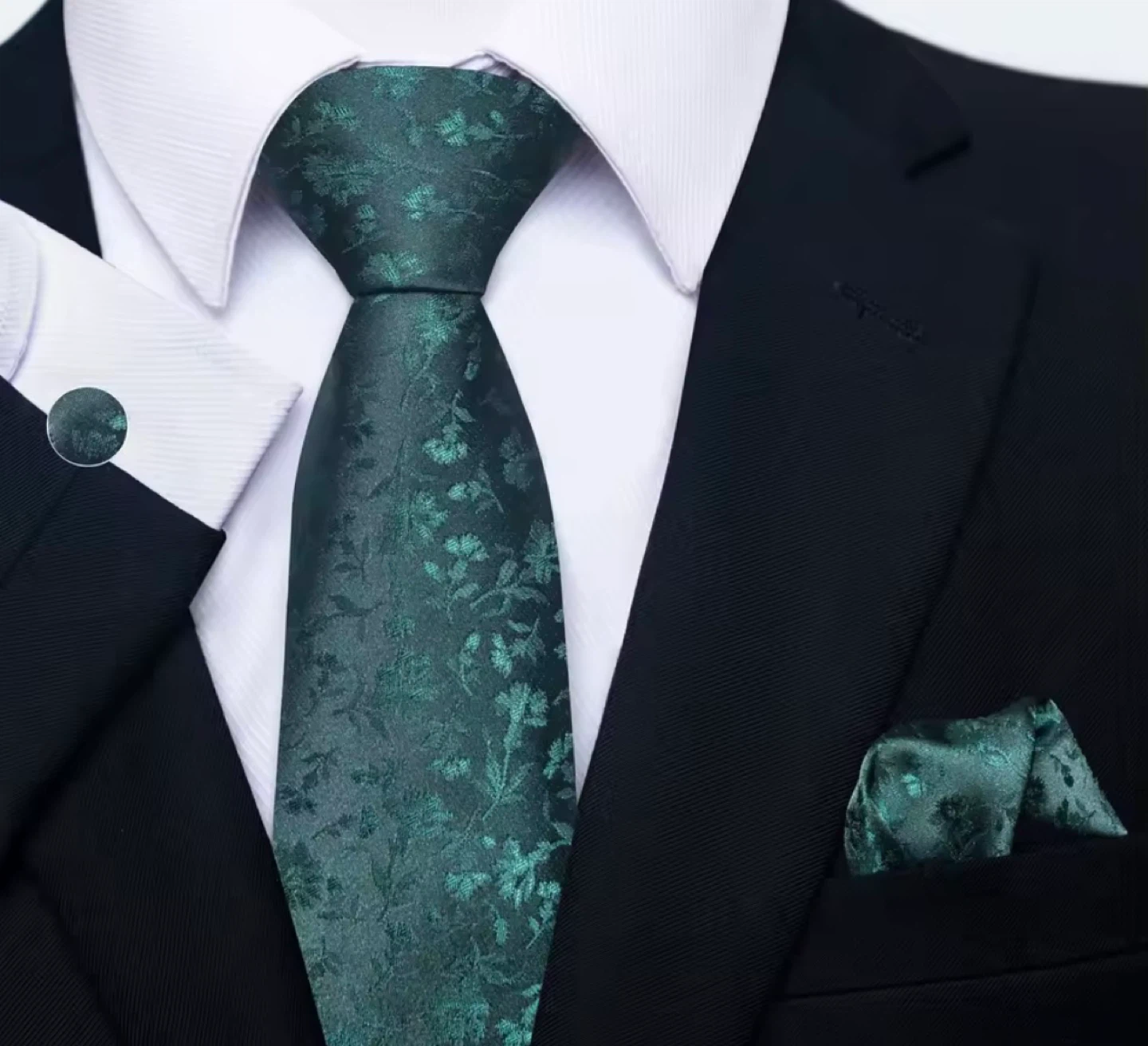 Vangise Green Floral Silk Tie Set - NEW