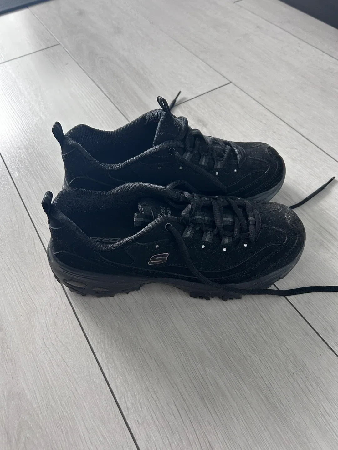 Skechers D'Lites Wide Fit Black image indicator(3)