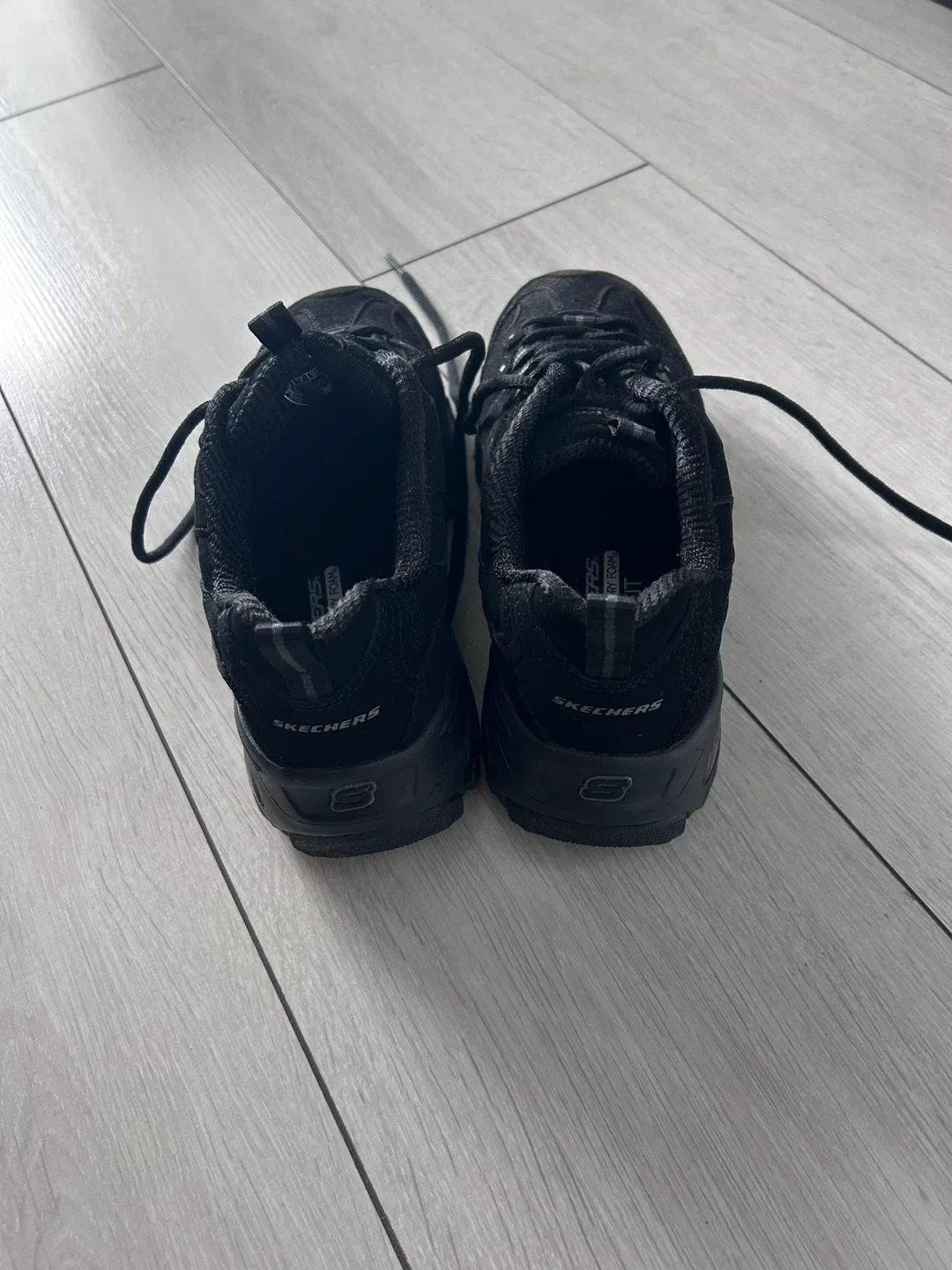 Skechers D'Lites Wide Fit Black image indicator(4)