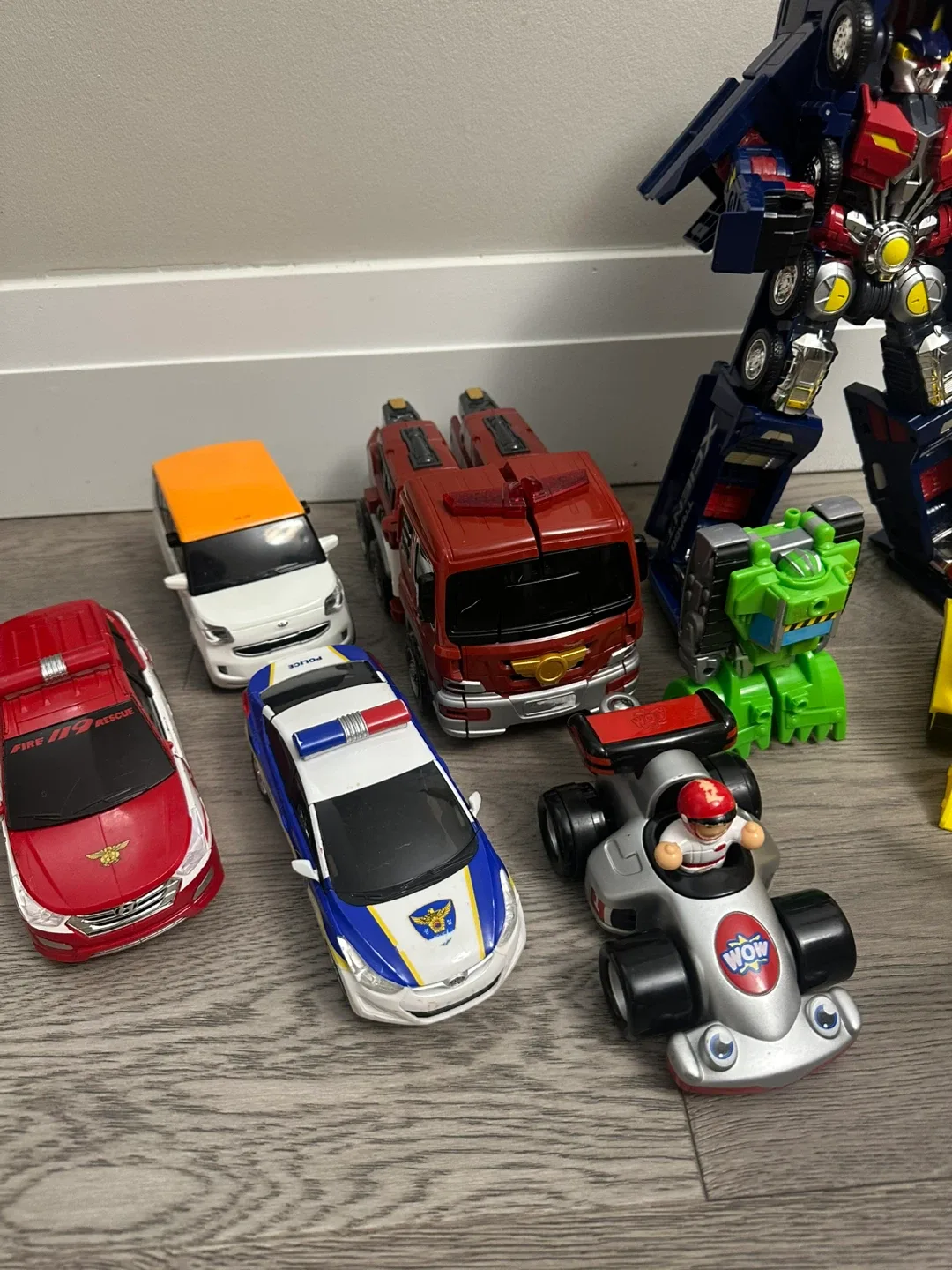 Mixed Lot of Toy Cars (some Transform) image indicator(4)