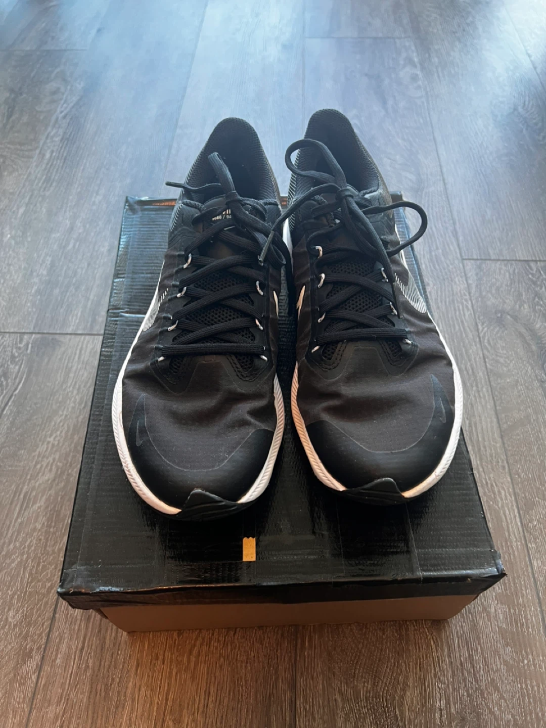 Nike Zoom Winflo 8 Black Running Shoes - Size 8 - photo 3