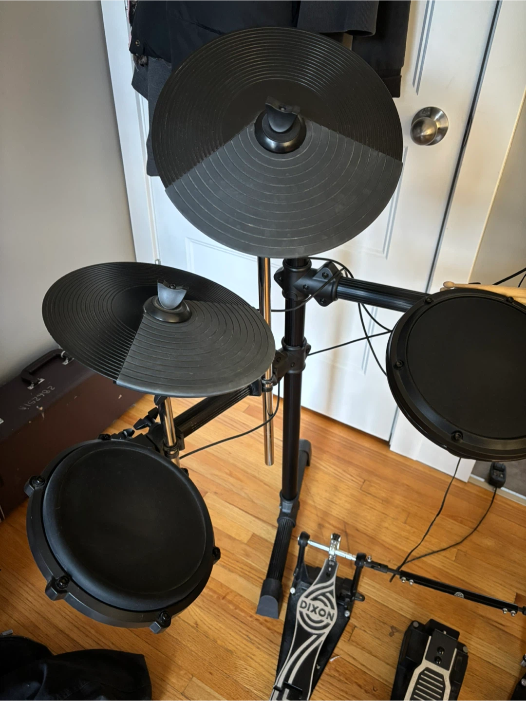 Alesis DM6 Drum Module with Dixon Pedals - photo 2