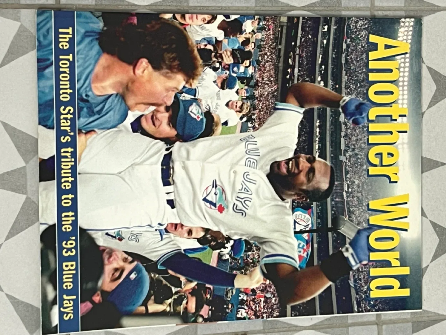 Toronto Blue Jays Scorebook, Yearbooks & Magazine image indicator(3)