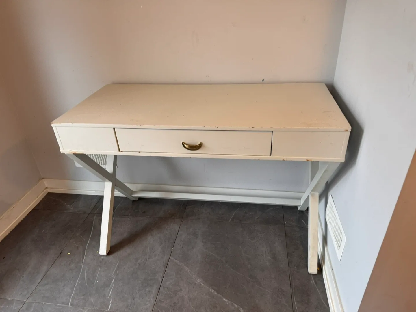 White Wooden Desk with Drawer image indicator(5)