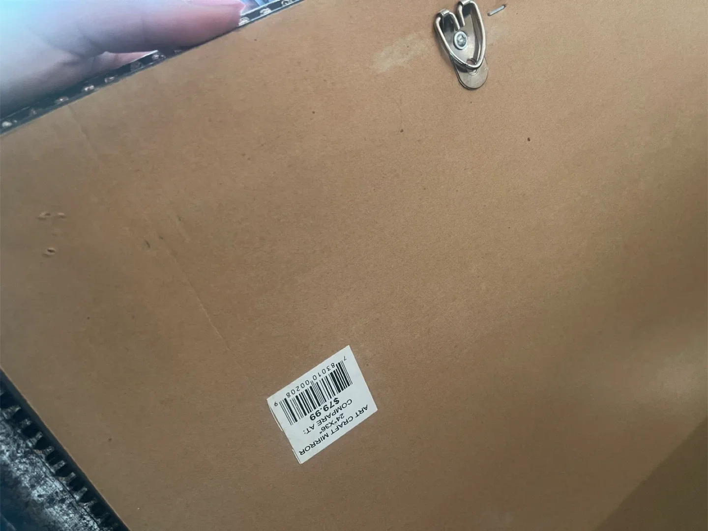 Framed Wall Mirror 27x48 inches image indicator(7)