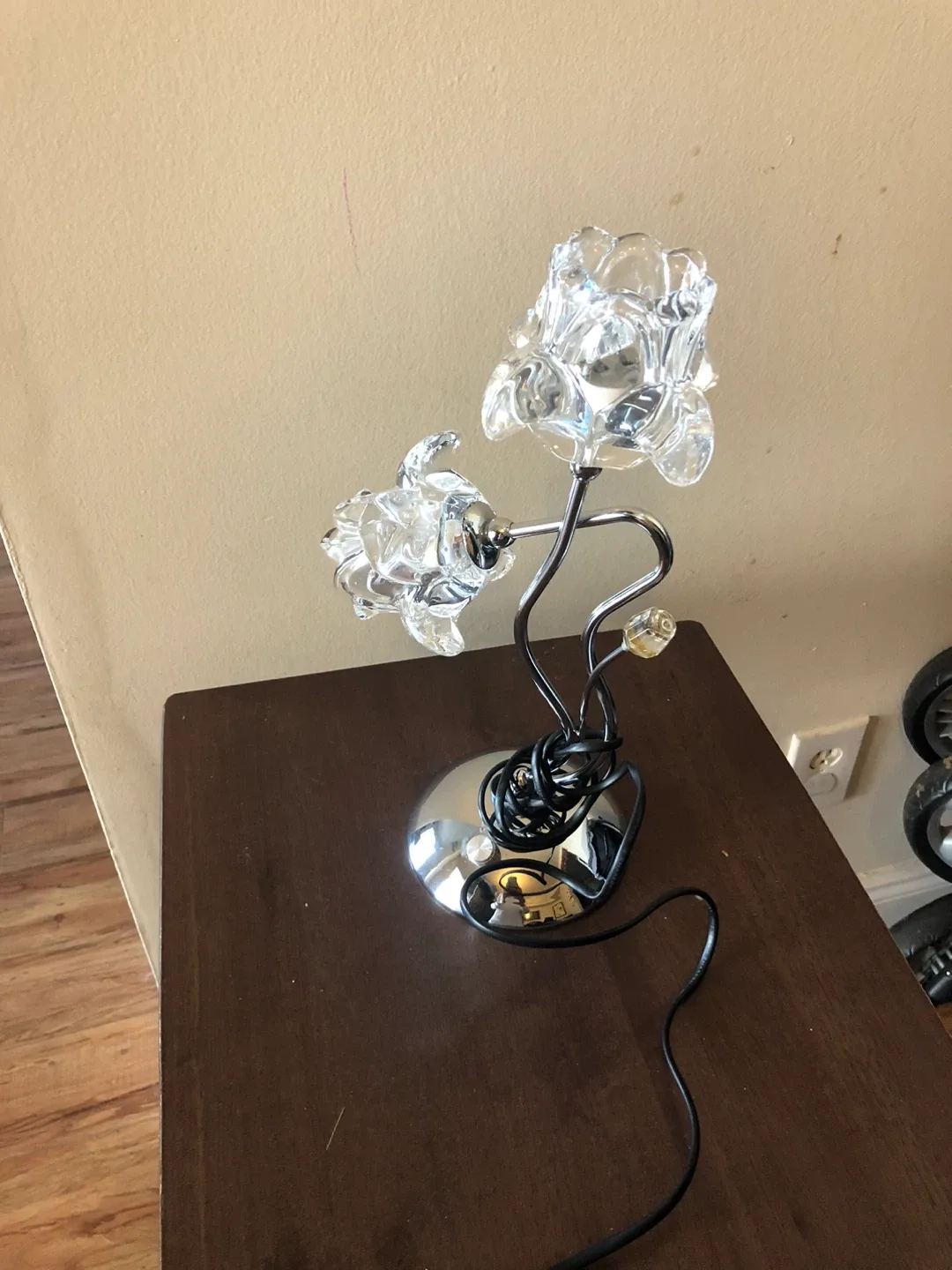 Flower Table Lamp - Clear image indicator(3)