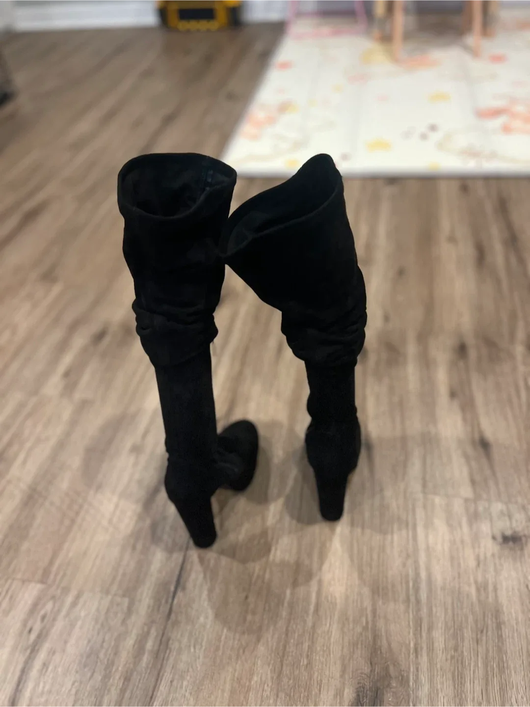 Black Over-the-Knee Heel Boots image indicator(4)