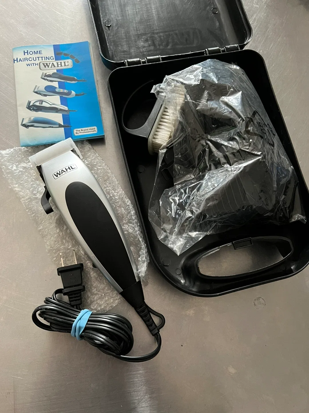 Wahl Haircutting Kit with Case